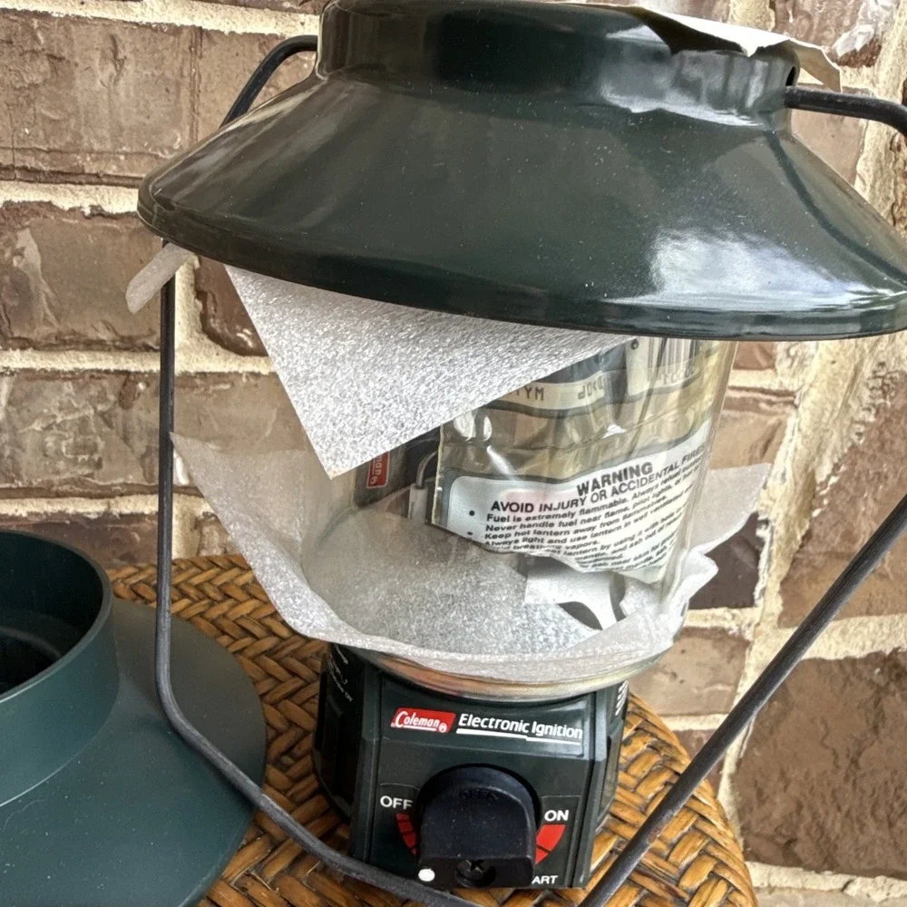 Vintage Coleman Lantern Electronic Ignition Propane Camping Model 5154A700